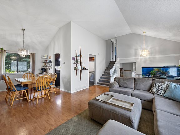 5th image of 2335 Tranquille Rd
