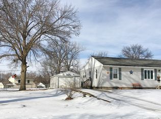 701 E 21st St Pl S, Newton, IA 50208