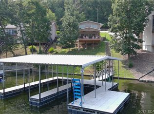 735 Dogwood Rd, Lake Ozark, MO 65049