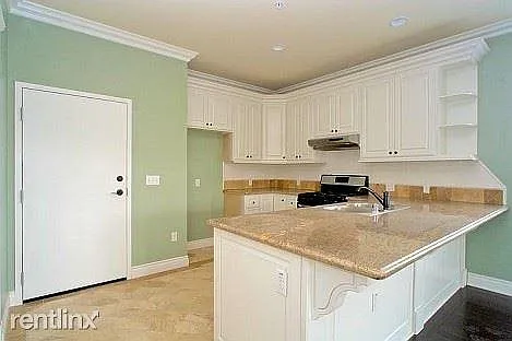 Building Photo - 14309 Burbank Blvd #102