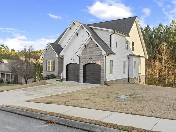 4th image of 13286 Blakeslee Dr #54