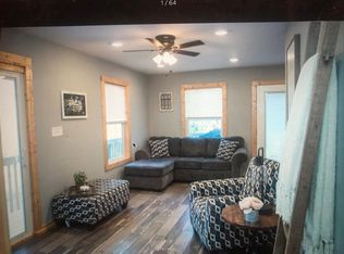 52 Singing Pines Ln, Flat Rock, NC 28731