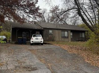 8100 Oldham Rd, Kansas City, MO 64138