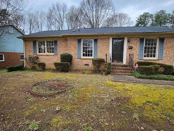 3rd image of 7035 Covecreek Dr