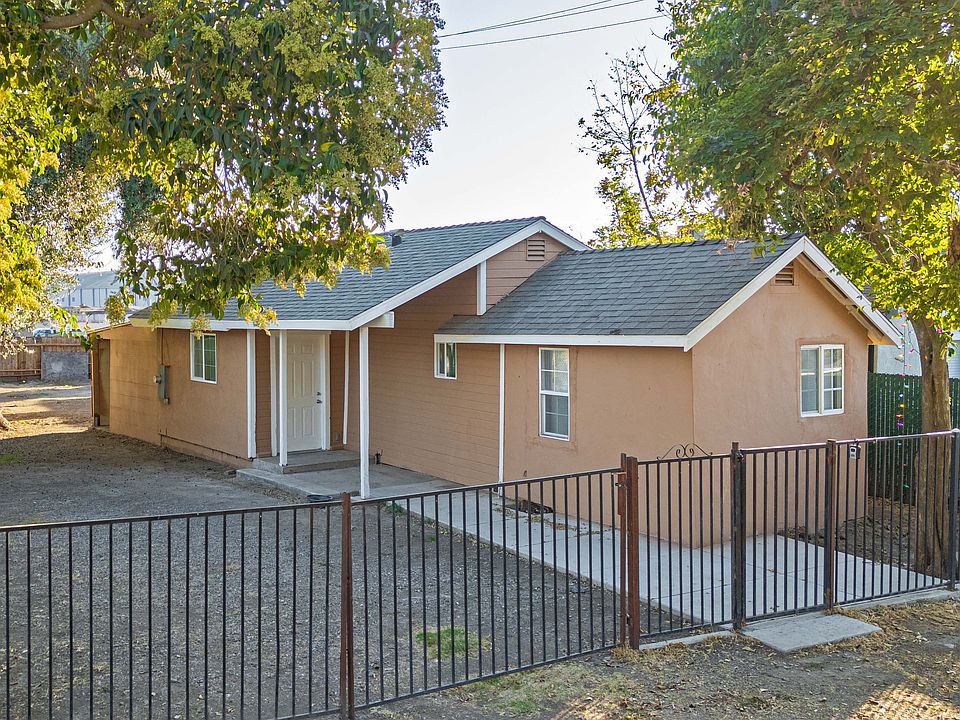 1st image of 3038 Topeka St