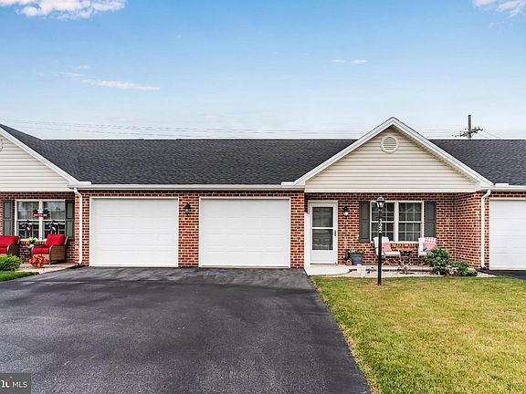 3rd image of 322 Franklin Way #101