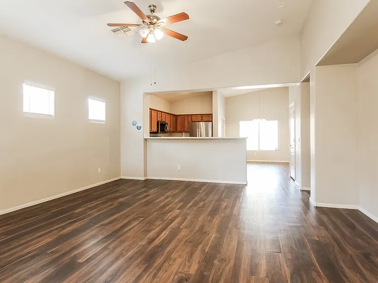 7154 W Globe Ave — Photo 4