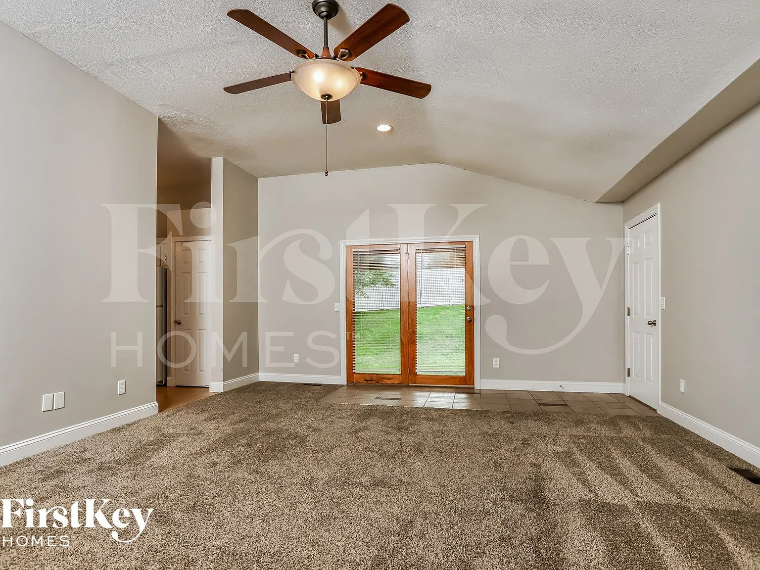 3 bed, 2.0 bath, 1224 sqft, $2,285 — Photo 4