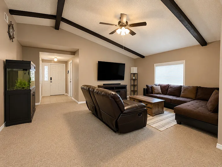 5916 Forest Ln — Photo 7