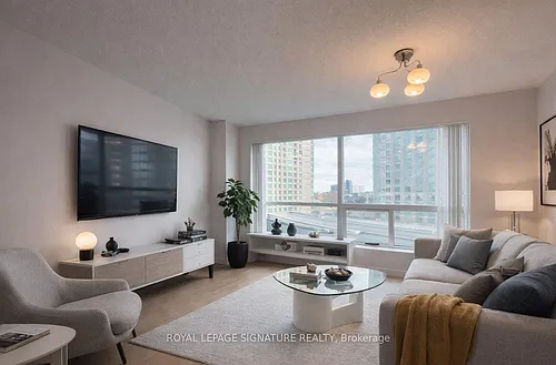38 Lee Centre Dr Photo 1