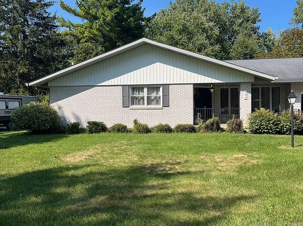 1056 W Center Rd