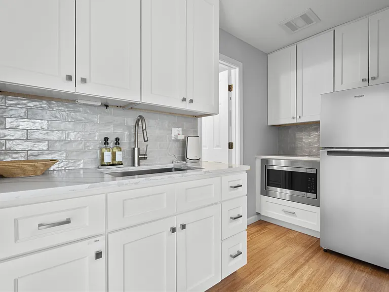 62 Cosey Beach Ave — Photo 5