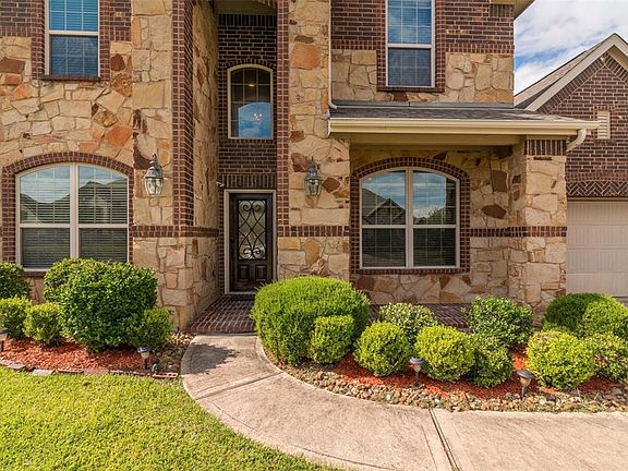 Brick/Stone front elevation