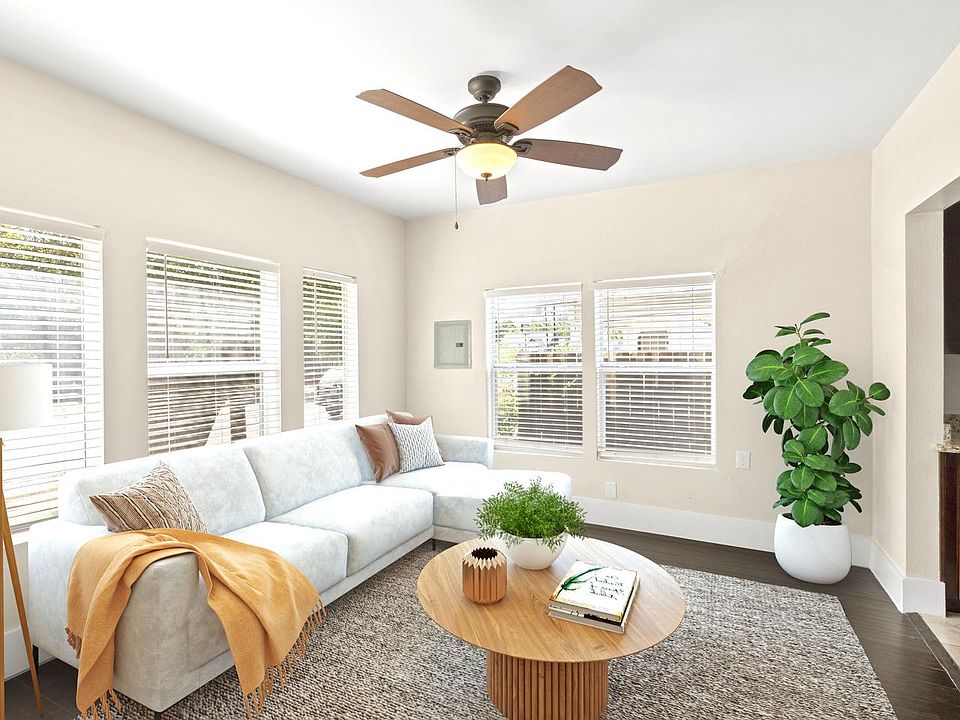 Optionally furnished common areas! Common areas can come beautifully furnished by our in-house design team for an additional fee.
