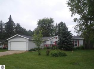 2969 E Lake Dr, Lupton, MI 48635