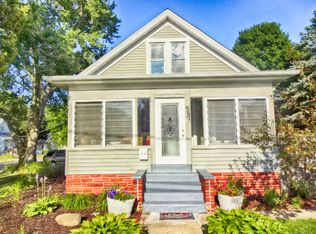 357 McClure Ave, Elgin, IL 60123