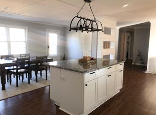141 Davis Dr, Cartersville, GA 30120
