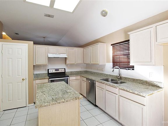 5th image of 2309 Oriole Ave