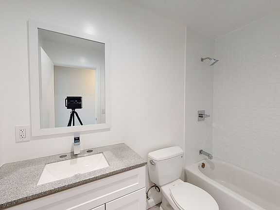 5th image of 730 S Serrano Ave #23