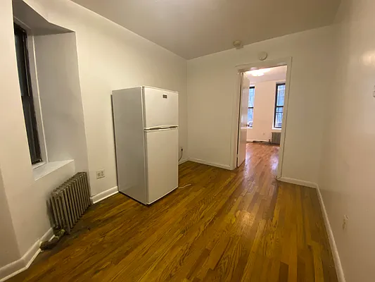 Rented by Ethan Blinder, LREB | media 6