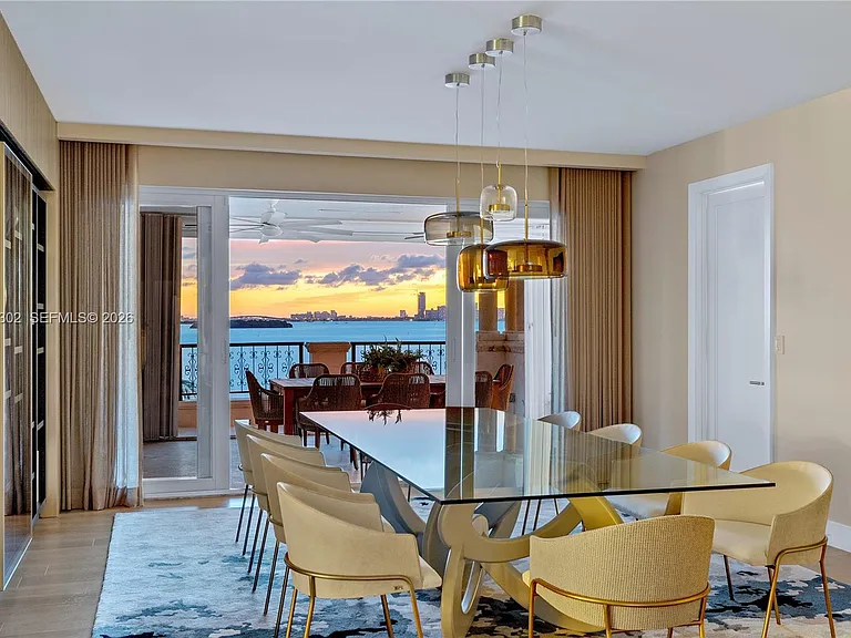 5242 Fisher Island Dr #5242 — Photo 27