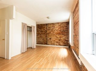 225 Gladstone Ave #204, Toronto, ON M6J 3L5