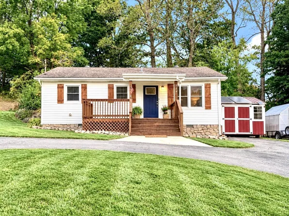 214 Hillside Ter, Hopkinsville, KY 42240