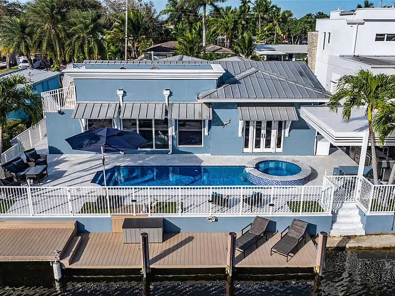 1304 Mandarin Isle — Photo 3