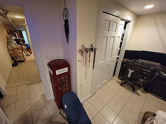 4th image of 413 W 56th St #Basement