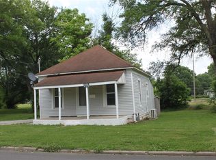 807 S Elm St, Pittsburg, KS 66762