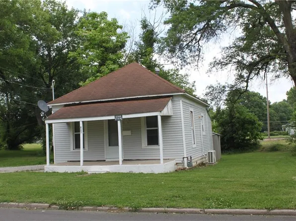807 S Elm St, Pittsburg, KS 66762