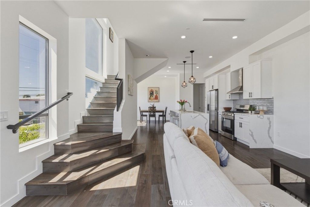 1301 Tamarind Ave, Los Angeles, CA, Los Angeles