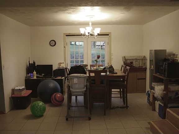 4th image of 605 15th Ave