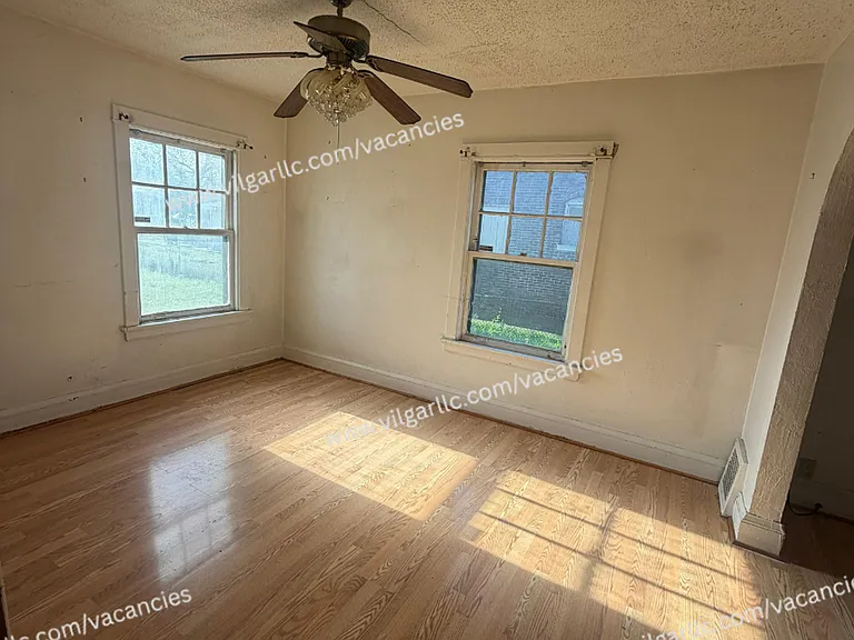 809 Pierce St — Photo 12