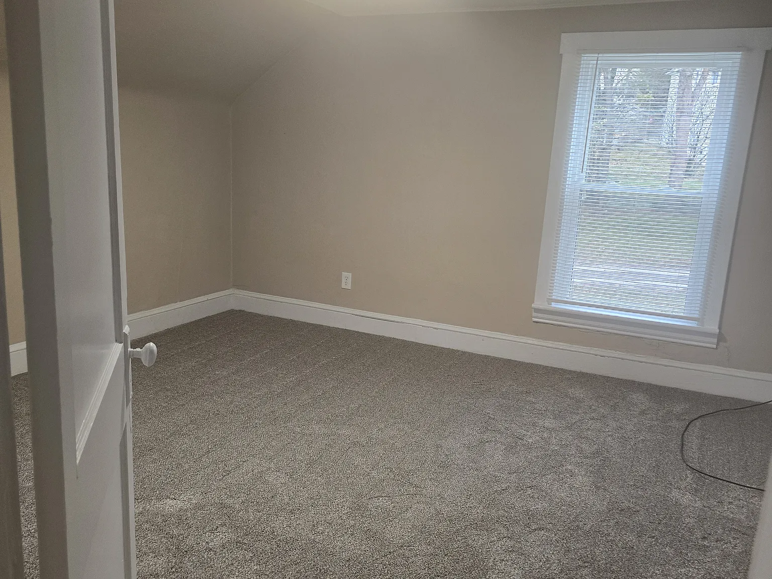1 bed, 825 sqft, $895 — Photo 2
