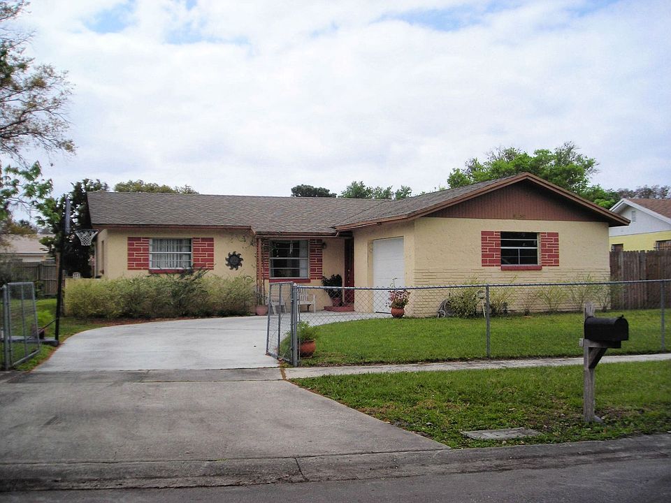 1st image of 8450 Quisqualis Dr