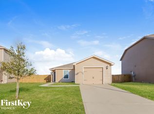 5907 Treasure Cove Rd, Baytown, TX 77523