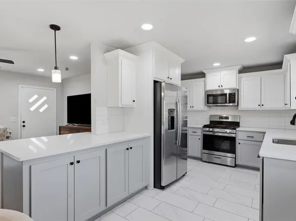 1402 S Miles Ave, El Reno, OK 73036