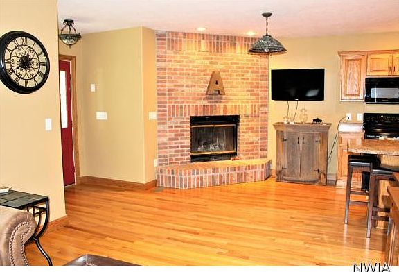 5th image of 3201 Orleans Ave
