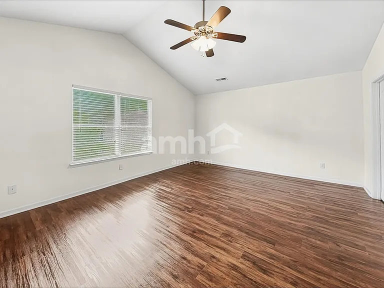 145 Mount Olivet Dr — Photo 9