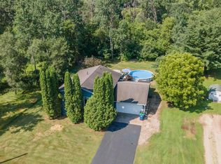 N2885 Sabine Ct, Waupaca, WI 54981