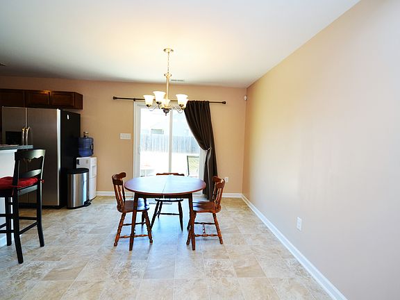 5th image of 412 Bellgrove Dr