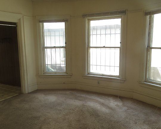 5th image of 314 N Broom St #4013633