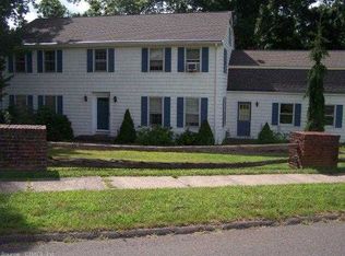 3 Baneberry Ln, Wethersfield, CT 06109
