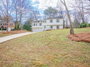 156 Springwater Trce, Woodstock, GA 30188