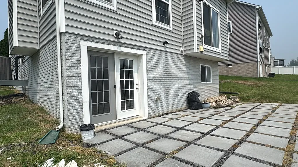 2 bed, $1,600 — Photo 2