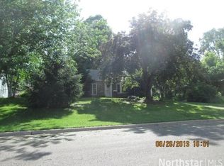 1035 Summit Ave, South Saint Paul, MN 55075
