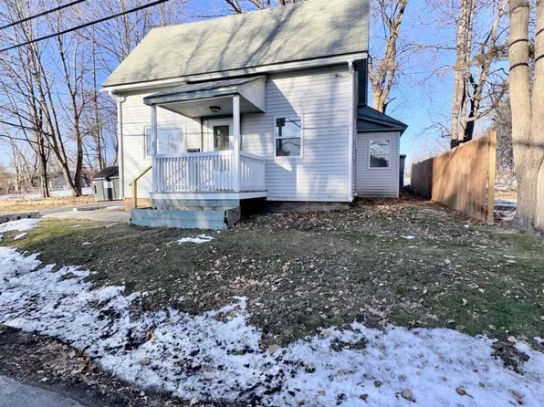 9 Perkins Street, Madison, ME 04950