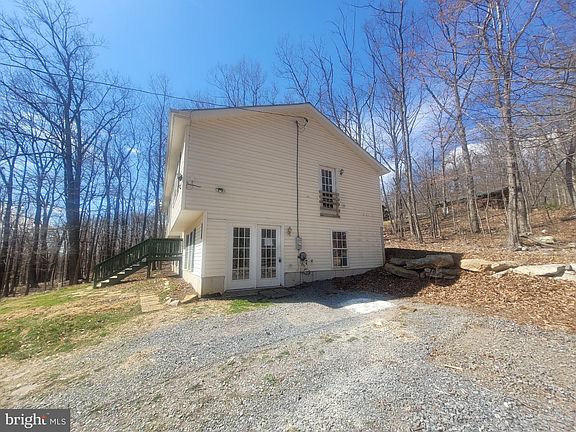 5th image of 727 Pheasant Dr