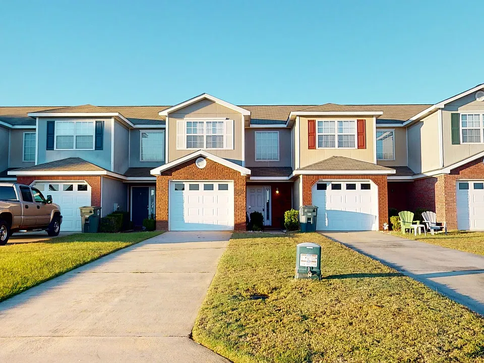 105 Wakefield Way